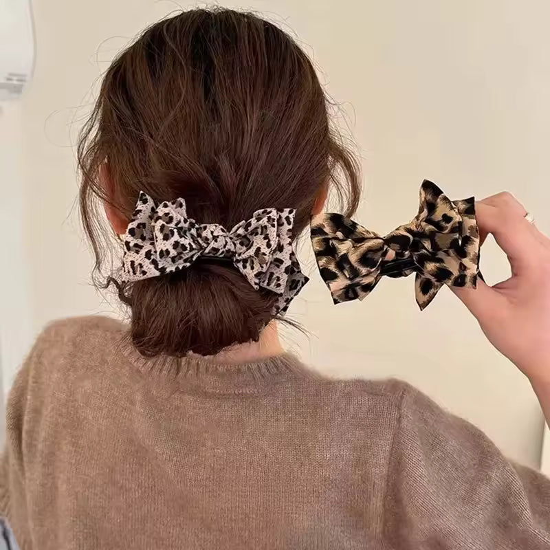 Vintage Leopard Print Bow Premium Hair Grab Hair Accessory.