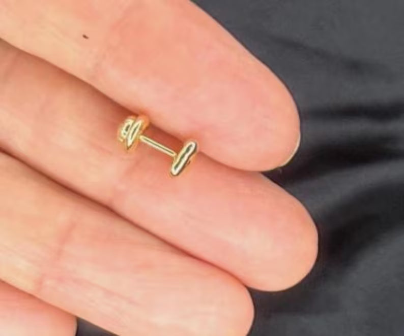 18k Gold Heart Stud Earrings – Solid Gold – 0.6g