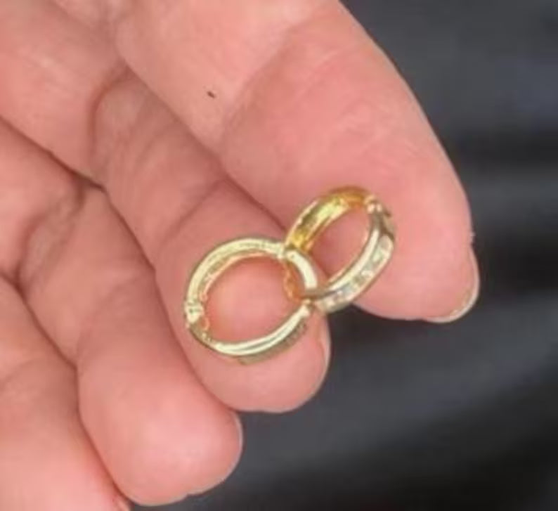 18k Gold Small Hoop Earrings with Zircon Stones – Solid Gold – 0.9g