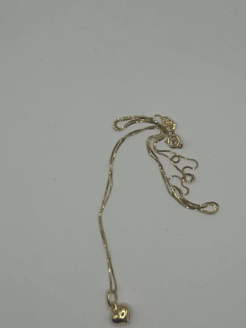 18” Italian Gold Venetian Necklace with Heart Pendant – 18k Solid Gold – 1.7g