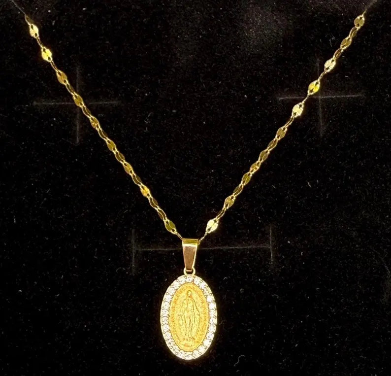 18k Gold Singapore Chain Necklace with Virgin Mary Pendant – Solid Gold – 2.1g