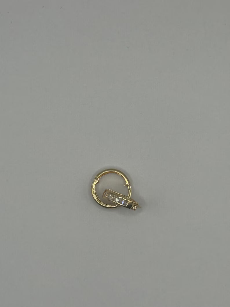 18k Gold Small Hoop Earrings with Zircon Stones – Solid Gold – 0.9g